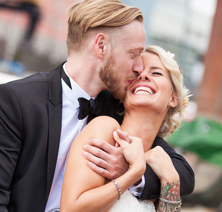 Hochzeit feiern, heiraten in Köln am Rhein: Wir bieten den Raum!