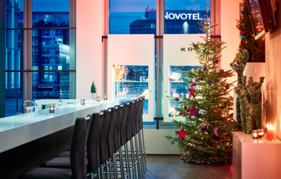 Pe303: Pe303: Die Location für Ihre Weihnachtsfeier in Köln direkt am Rhein